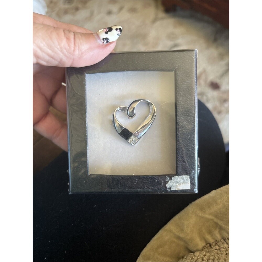 deep Black color Stone Silvertone heart w czs Cubic zirconia pin